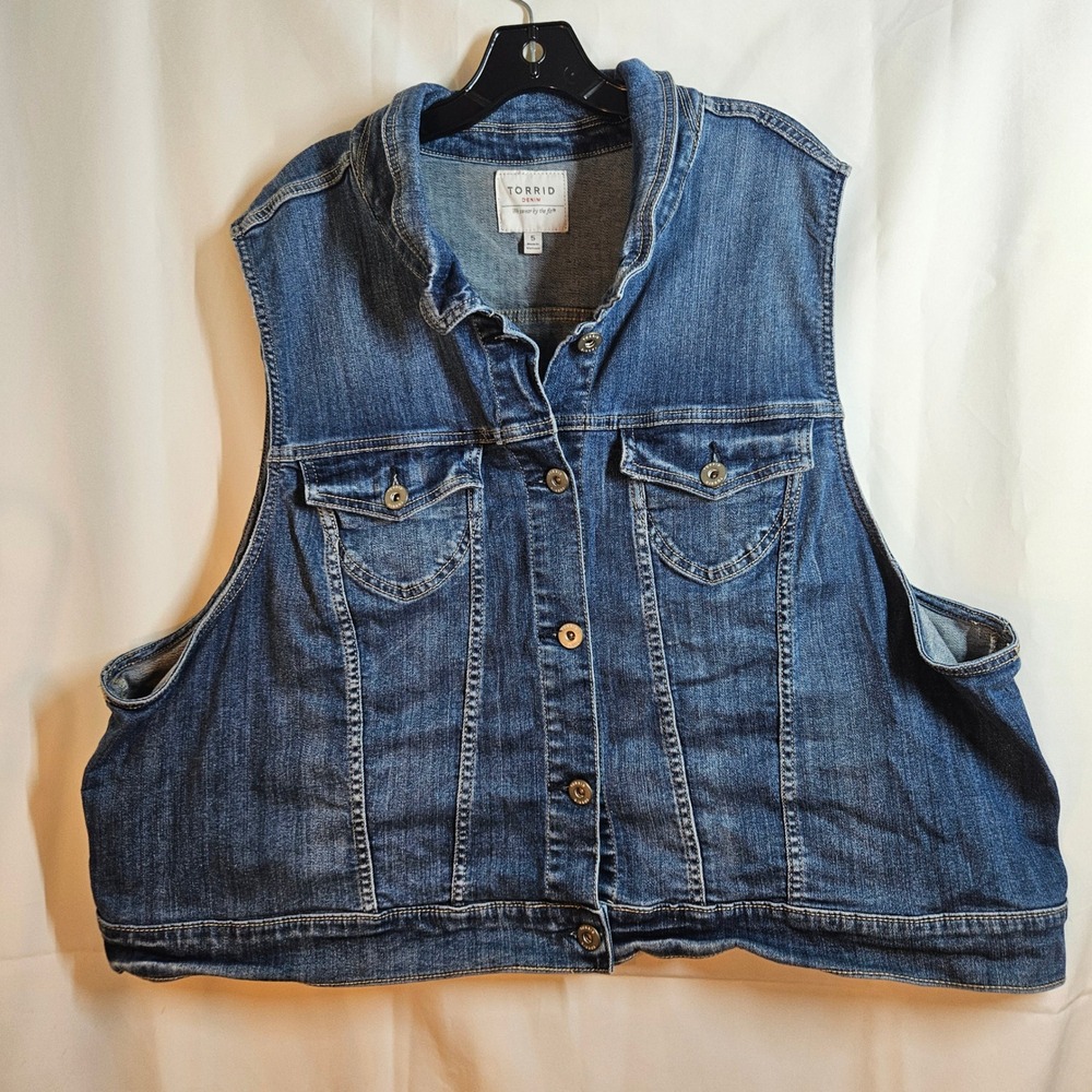 Torrid‎ Denim Vest Plus Size Sleeveless Jean Jacket Pockets Blue 5